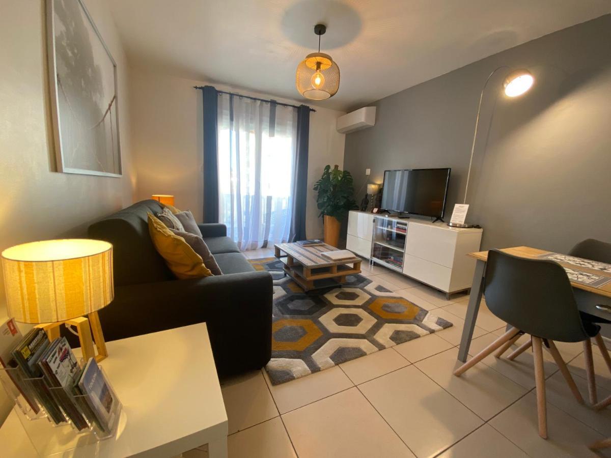 Superbe T2 2 Pas Des Plages Entierement Desinfinté Entre Chaque Location Appartement *